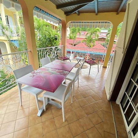 Appartement D'Une Chambre: Piscine Partagée et Jacuzzi Près de la Plage Pointe-Noire Exterior photo