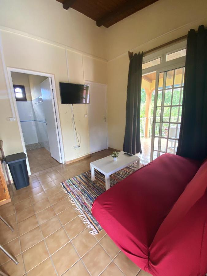 Appartement D'Une Chambre: Piscine Partagée et Jacuzzi Près de la Plage Pointe-Noire Exterior photo